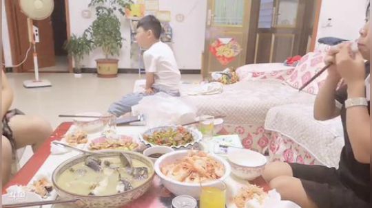 科头溜子发布了一个斗鱼视频2019-06-28