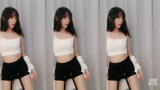 偷到尛星星了吗发布了一个斗鱼视频2019-06-28
