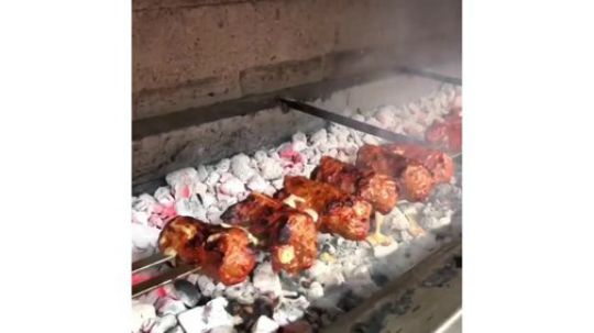 土耳其网红厨师小哥布拉克.奥兹德米尔1