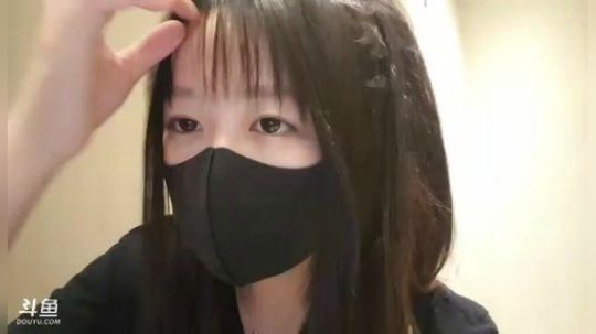 永远不说拜拜多多608599发布了一个斗鱼视频2019-06-29