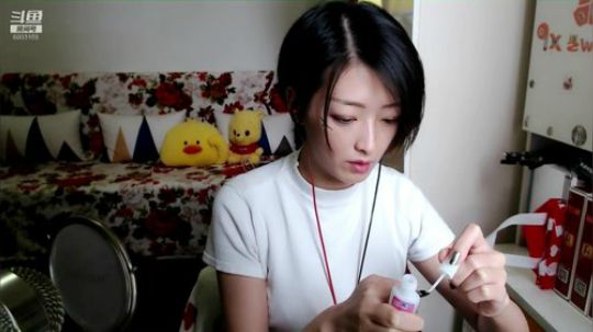 小妮娜