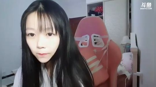 永远不说拜拜多多608599发布了一个斗鱼视频2019-06-30