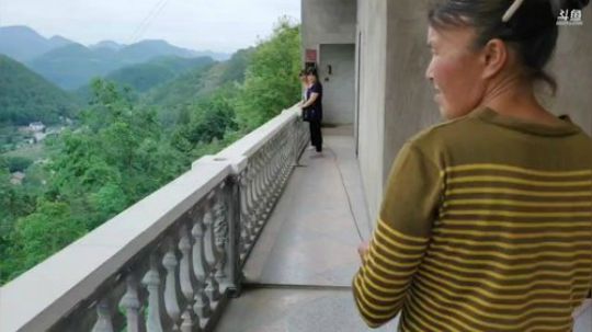 回访干妈家。 2019-06-30 11点场