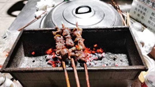 我在斗鱼看无尽无尽的无尽直播美食