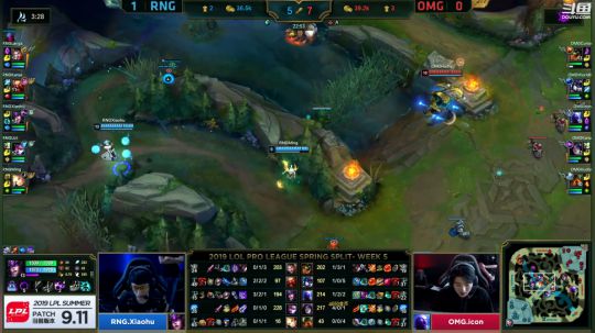 我在斗鱼看英雄联盟赛事直播英雄联盟