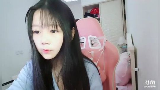 永远不说拜拜多多608599发布了一个斗鱼视频2019-07-02