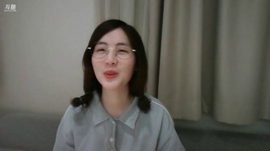 娜娜：出差路上～ 2019-07-02 20点场