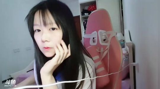 永远不说拜拜多多608599发布了一个斗鱼视频2019-07-02