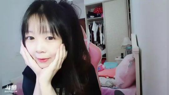 永远不说拜拜多多608599发布了一个斗鱼视频2019-07-03