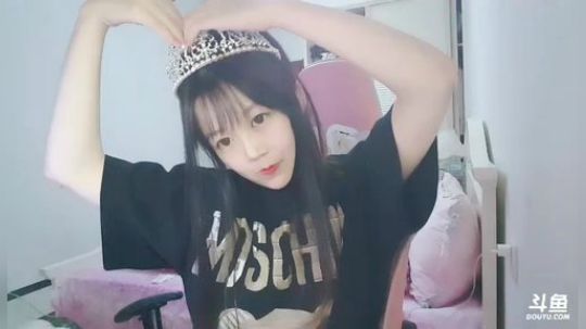 永远不说拜拜多多608599发布了一个斗鱼视频2019-07-03