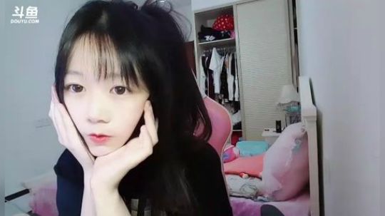 永远不说拜拜多多608599发布了一个斗鱼视频2019-07-03