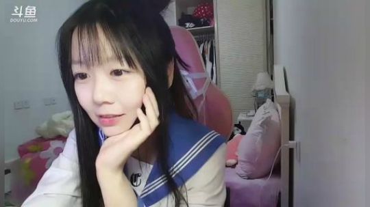 永远不说拜拜多多608599发布了一个斗鱼视频2019-07-05