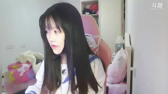 永远不说拜拜多多608599发布了一个斗鱼视频2019-07-05