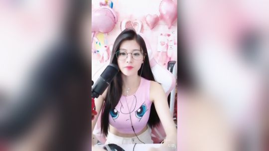 我在斗鱼看可爱christina直播颜值