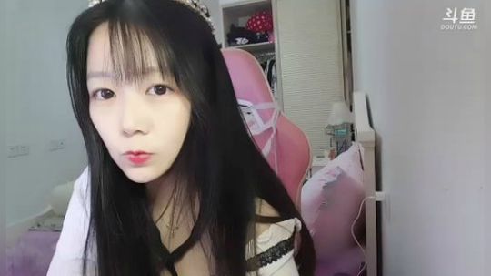 永远不说拜拜多多608599发布了一个斗鱼视频2019-07-06