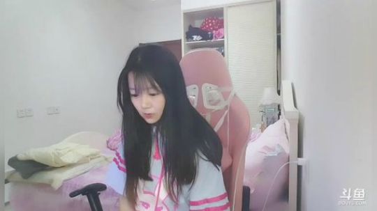 永远不说拜拜多多608599发布了一个斗鱼视频2019-07-06