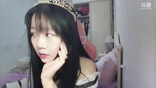 永远不说拜拜多多608599发布了一个斗鱼视频2019-07-06