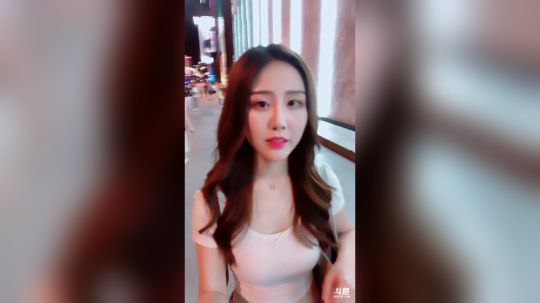 我在斗鱼看菁菁Krystal直播颜值