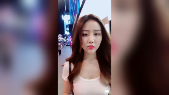 我在斗鱼看菁菁Krystal直播颜值