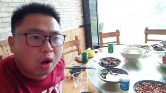 带着静皇游山玩水。 2019-07-07 16点场