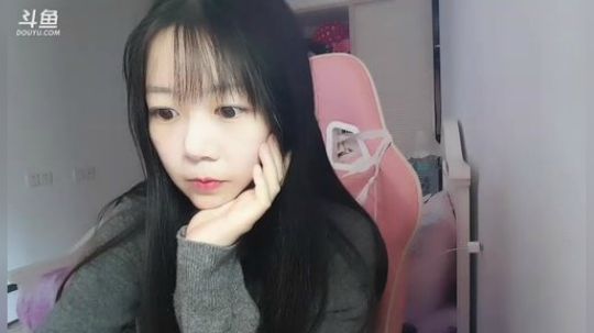 永远不说拜拜多多608599发布了一个斗鱼视频2019-07-08