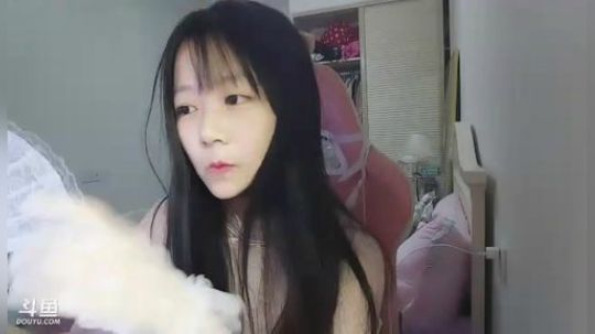 永远不说拜拜多多608599发布了一个斗鱼视频2019-07-08
