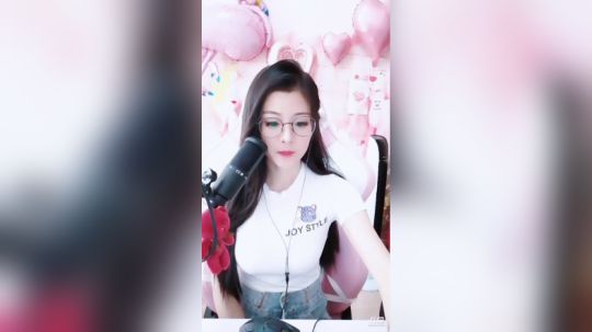 我在斗鱼看可爱christina直播颜值