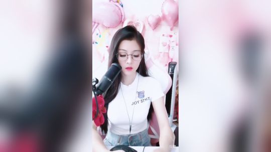 我在斗鱼看可爱christina直播颜值