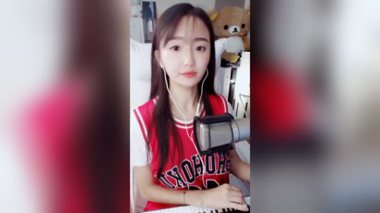 登月团丶离去发布了一个斗鱼视频2019-07-09