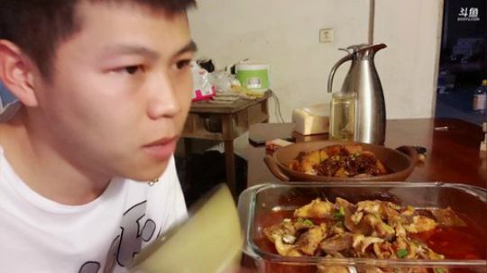 小主播小王已开播。 2019-07-09 21点场