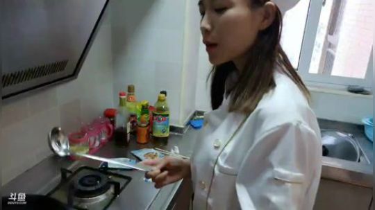 肖淑洁生命中的光和盐发布了一个斗鱼视频2019-07-11