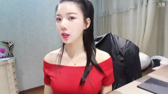 小姨子：晚上学礼仪去啦下午播 2019-07-10 15点场