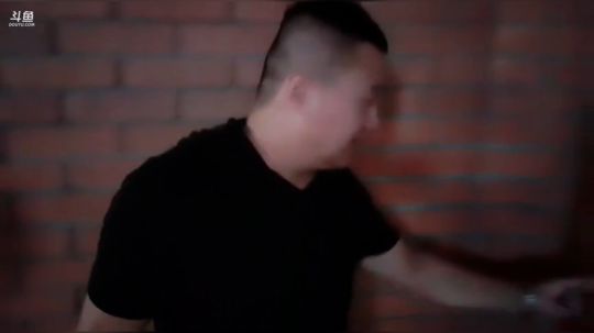 今天和美女一起带大家感受异国风情，一起嗨 2019-07-13 03点场