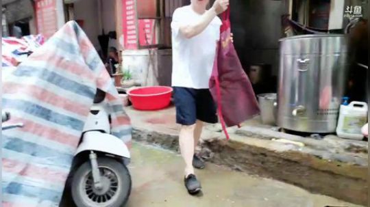 肖淑洁生命中的光和盐发布了一个斗鱼视频2019-07-13