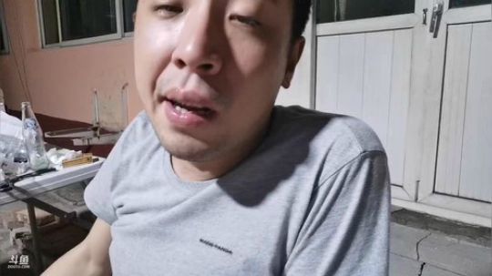 一生守护铁公鸡发布了一个斗鱼视频2019-07-13