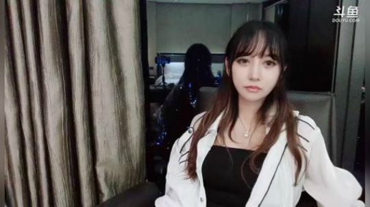 ace017发布了一个斗鱼视频2019-07-14