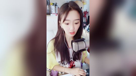 登月团丶离去发布了一个斗鱼视频2019-07-14