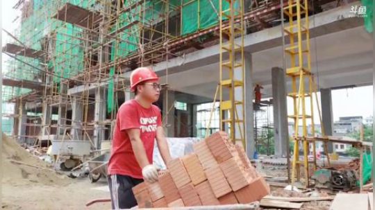 郴州工地搬砖干就完事， 2019-07-15 16点场