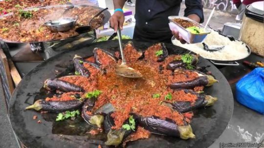 大铁板咖喱夹茄子-来自缅甸-伦敦街头美食