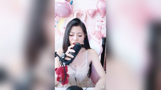 我在斗鱼看可爱christina直播颜值