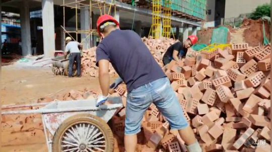 哆啦爱梦梦发布了一个斗鱼视频2019-07-16