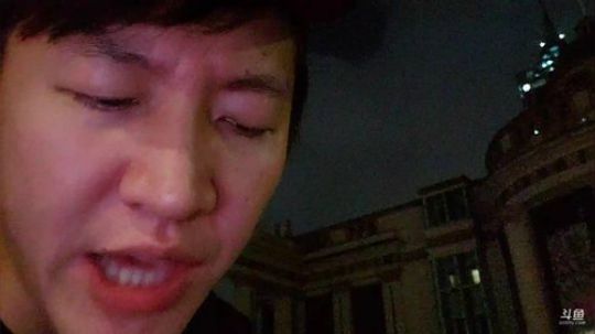 我在斗鱼看赛文柒Seven直播户外