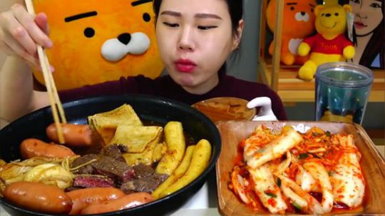 - 弗朗西斯卡 - 冷面王包子宫廷炒年糕