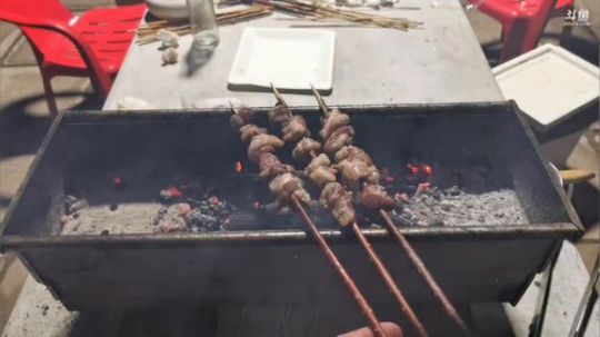 我在斗鱼看无尽无尽的无尽直播美食