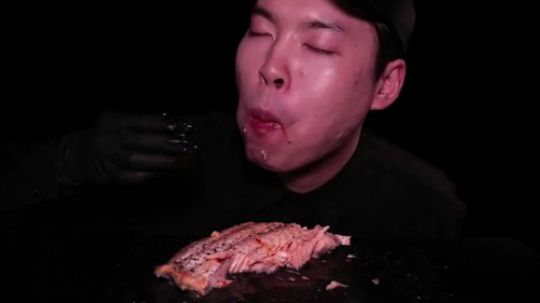 【欲望美食】 - 无字幕的烤三文鱼