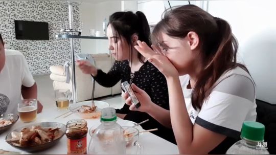 新妹妹看看有喜欢的吗 2019-07-19 13点场