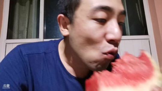 一生守护铁公鸡发布了一个斗鱼视频2019-07-21