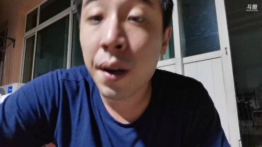 还没睡呢