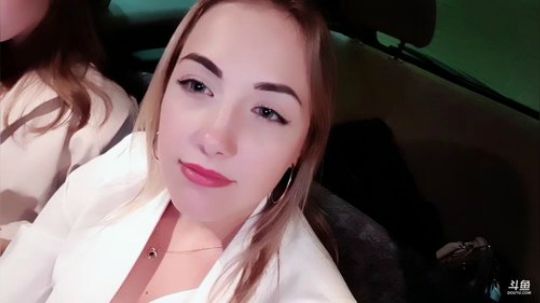 俄罗斯美女，止若，哦俩==== 2019-07-21 23点场