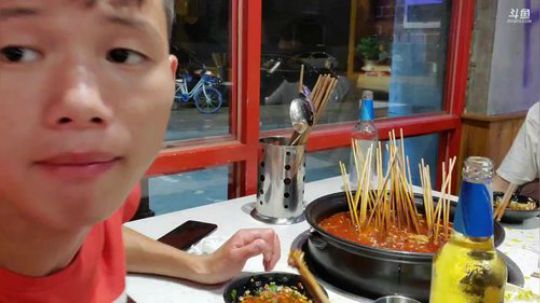 【浪迹】第一站结束，在成都。 2019-07-21 23点场